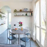 Gin's House * Μπελάτζιο