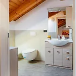 Gin's House Διαμέρισμα Μπελάτζιο