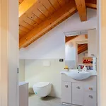 Διαμέρισμα Gin's House Μπελάτζιο