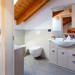 Gin's House